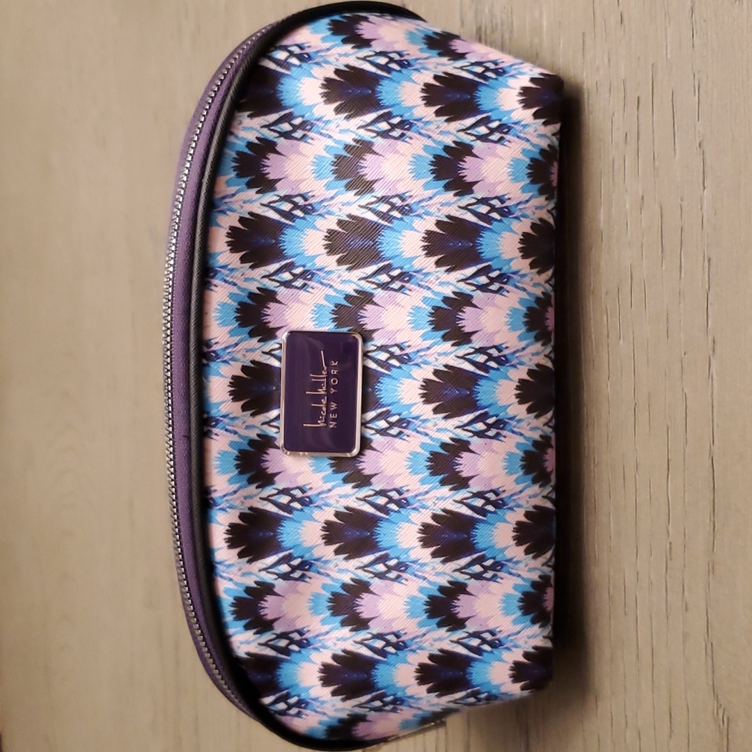Brand New Nicole Miller Cosmetics Travel Bag